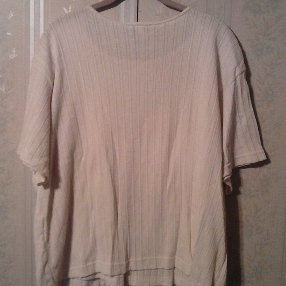 YOUNG STUFF STUDIO WHITE LAYERED TEXTURED TOP - Picture 3 of 3